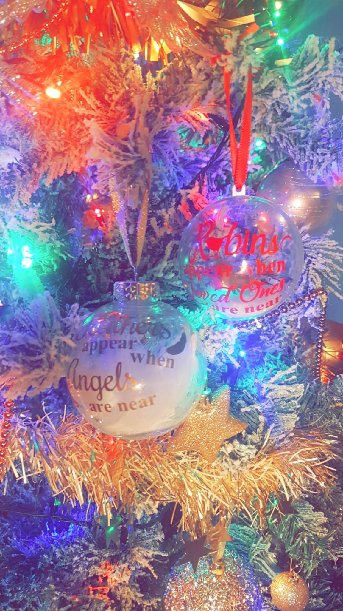 Robins Appear When Loved Ones Are Near Christmas Bauble Decoration