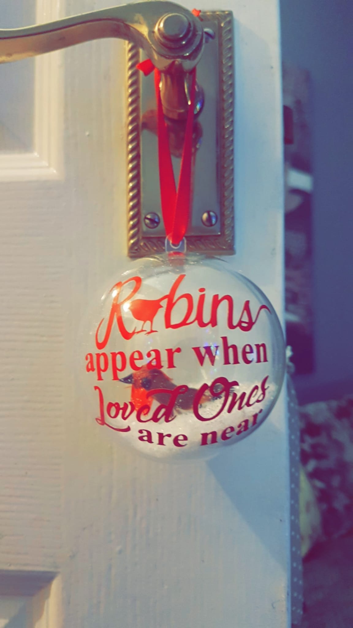 Robins Appear When Loved Ones Are Near Christmas Bauble Decoration