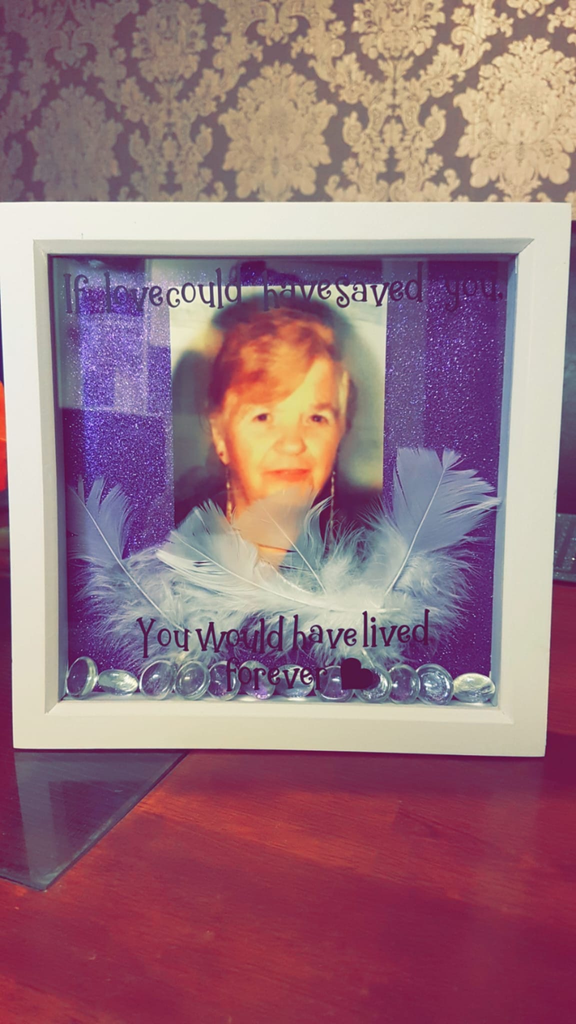 Loved ones frame