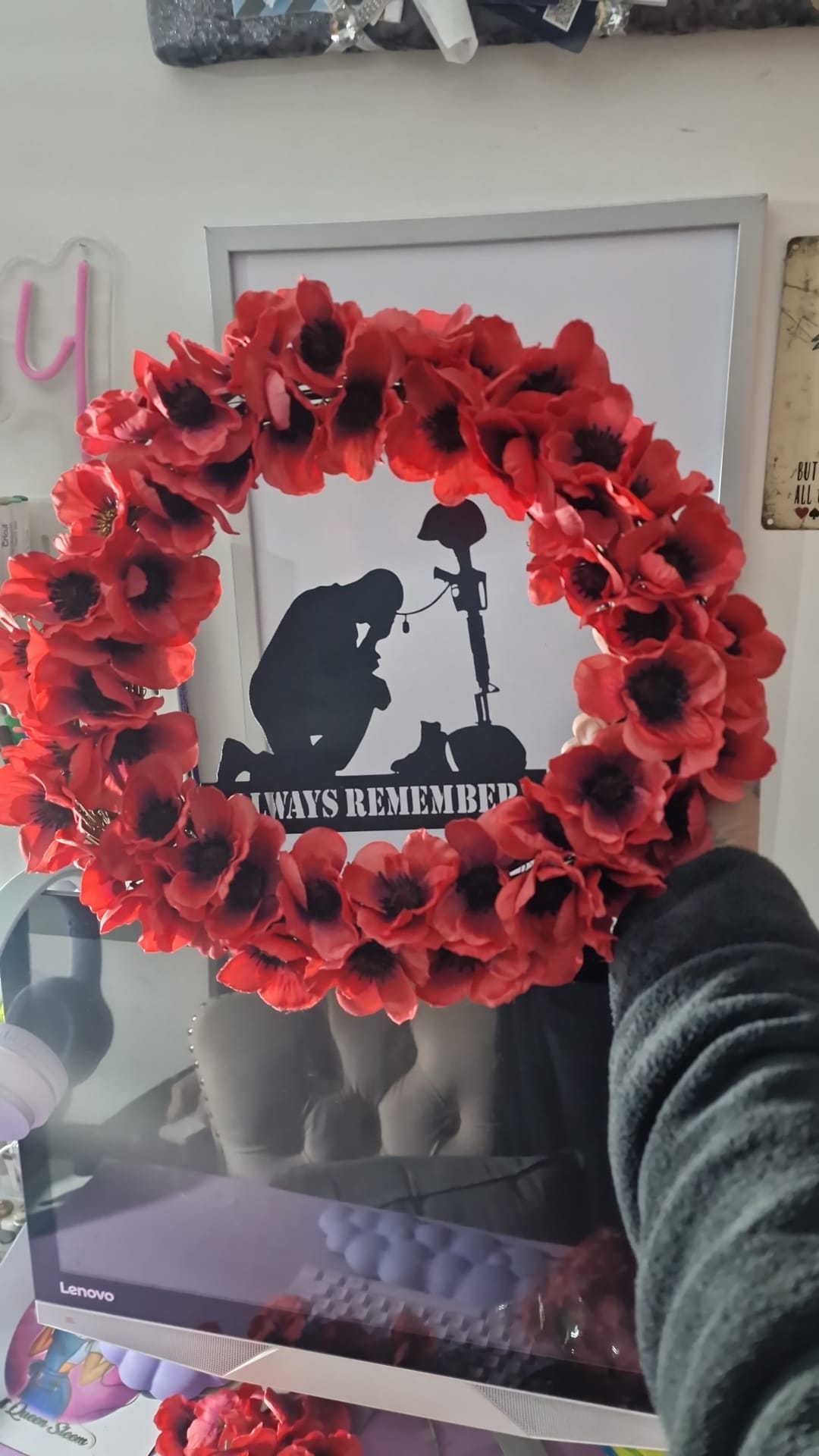 Remembrance Poppy Wreath – Memorial Tribute Wreath - Small 30cm