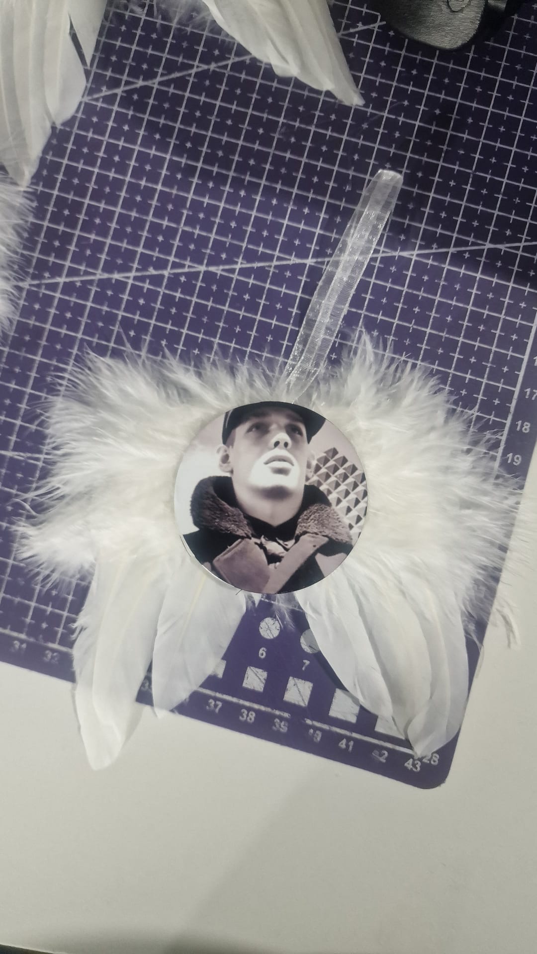 Personalised Angel Wings Photo Memorial Decoration – Christmas Remembrance Ornament
